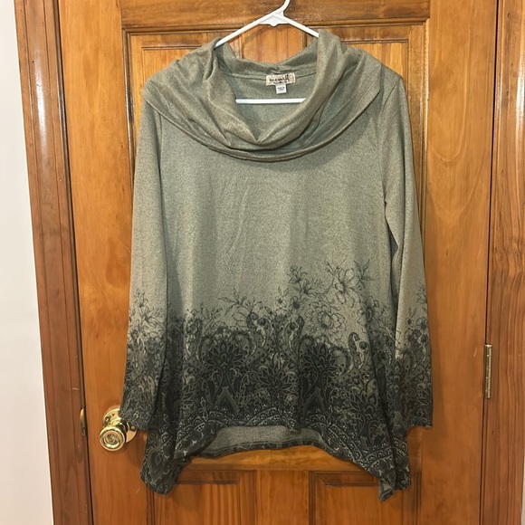 One World Slouch Neck Floral Top - Picture 1 of 8